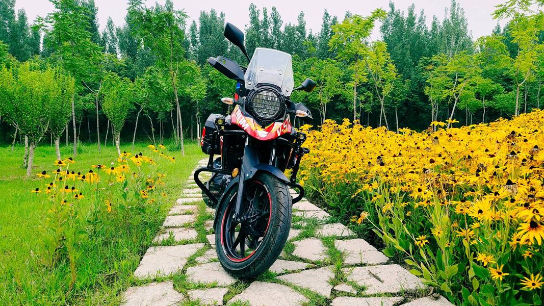 豪爵铃木dl250加装完之后到底有多重?稳稳的超230公斤.