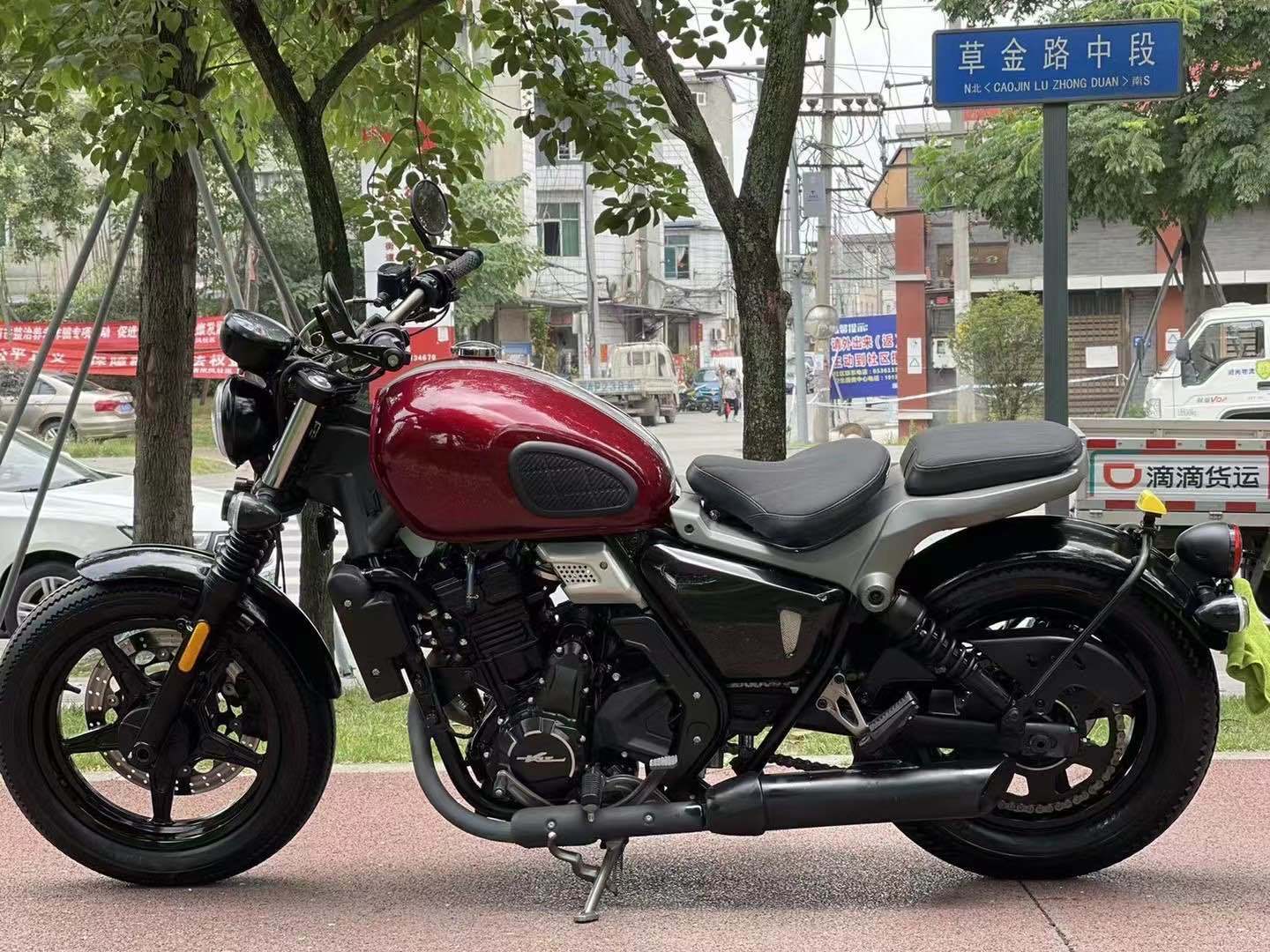 国产400cc复古摩托车图片