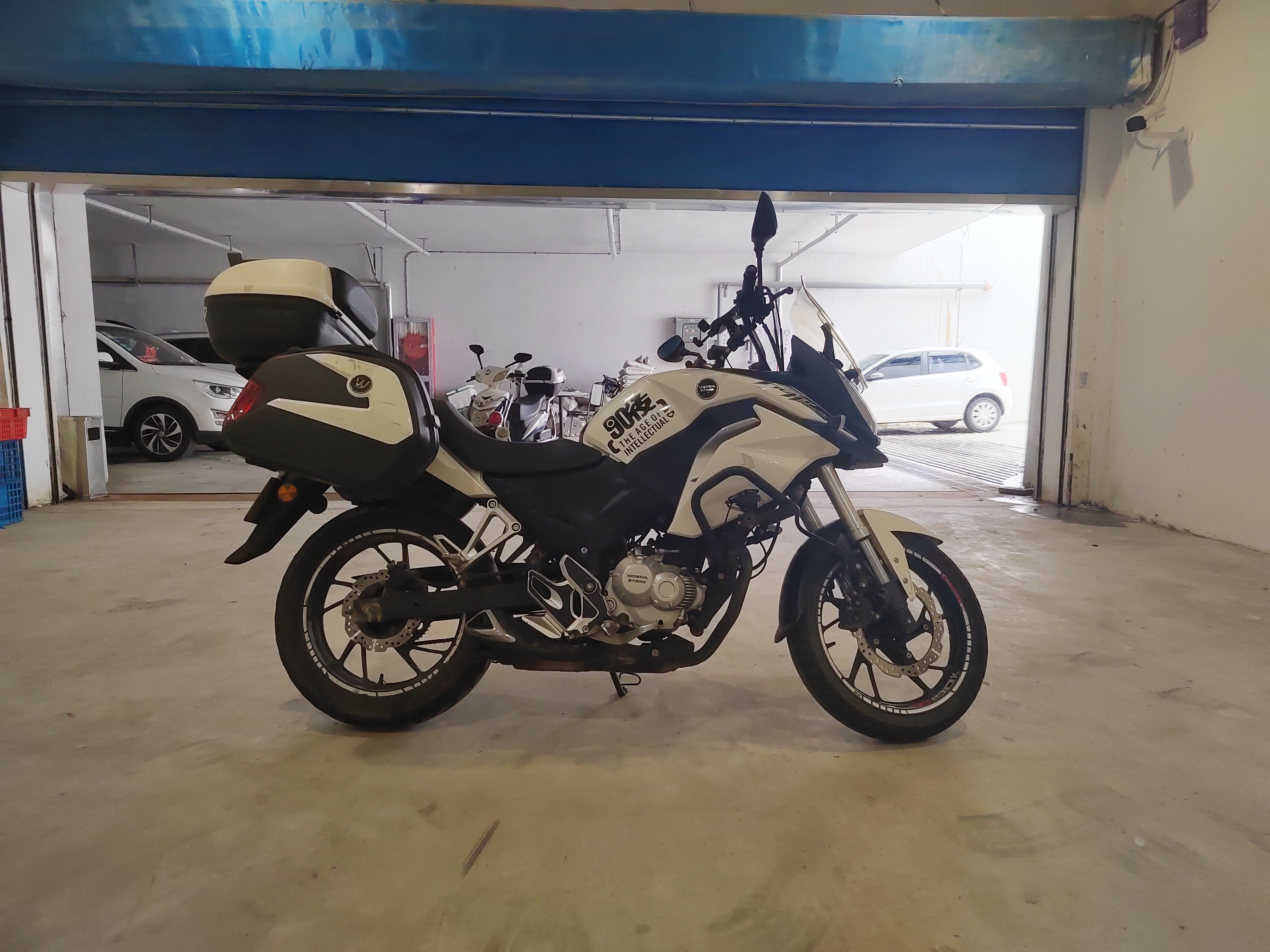 二手摩托车新大洲本田 cbf190x