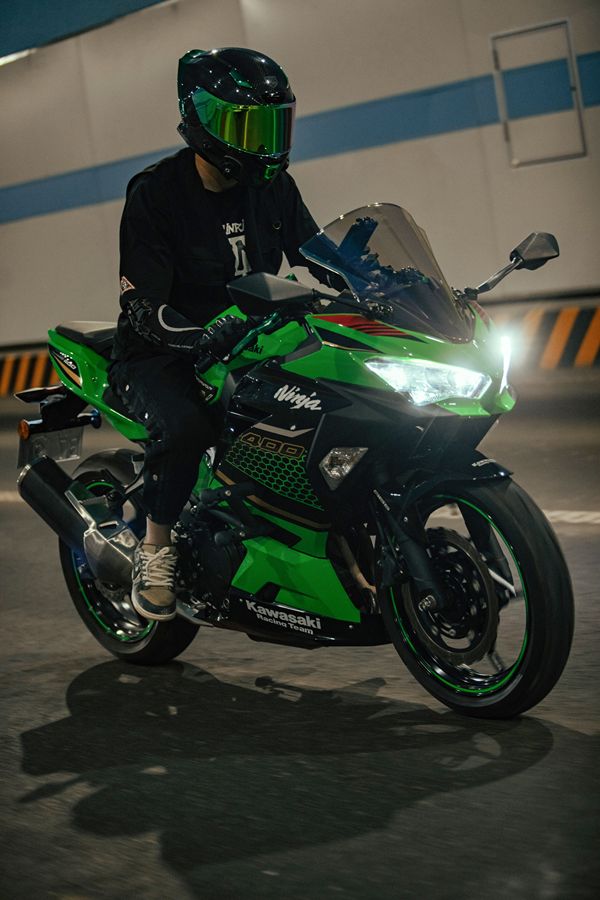 二手川崎ninja 400