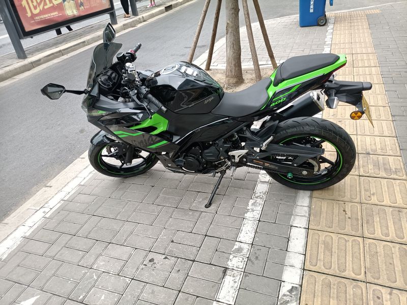 二手川崎ninja 400