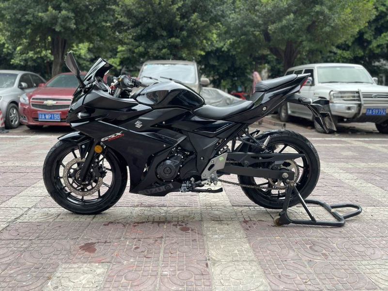 豪爵铃木gsx250r二手摩托车_摩托范_哈罗摩托