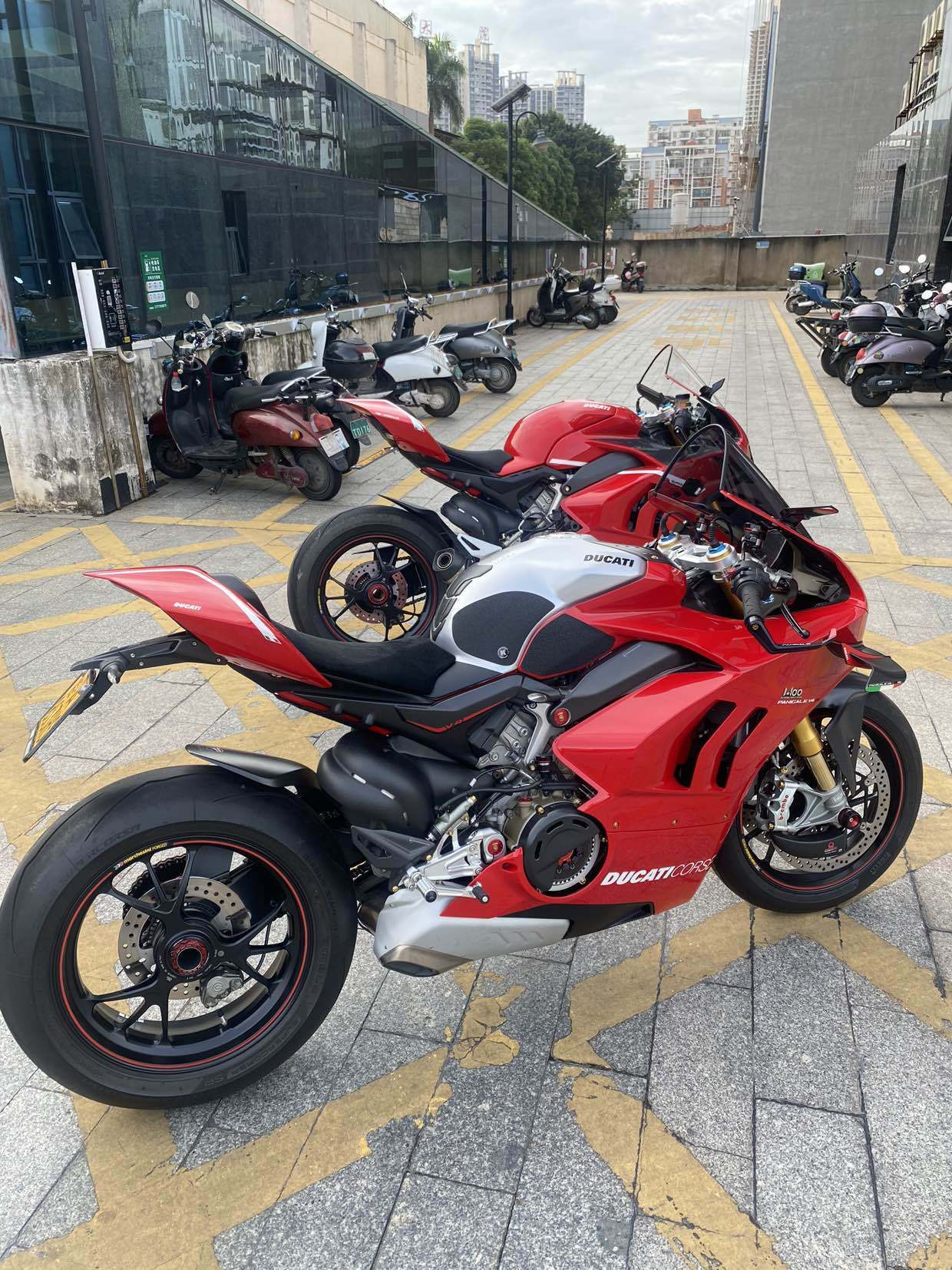 二手摩托车杜卡迪 panigale v4