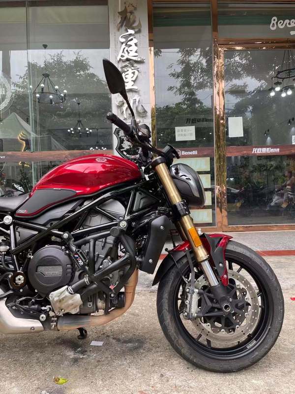 钱江贝纳利752s鉴赏