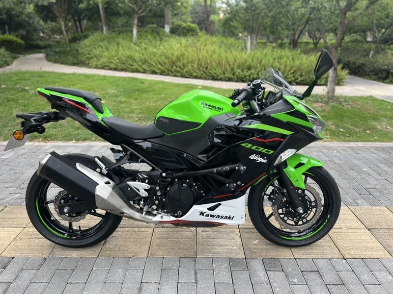 二手川崎ninja 400