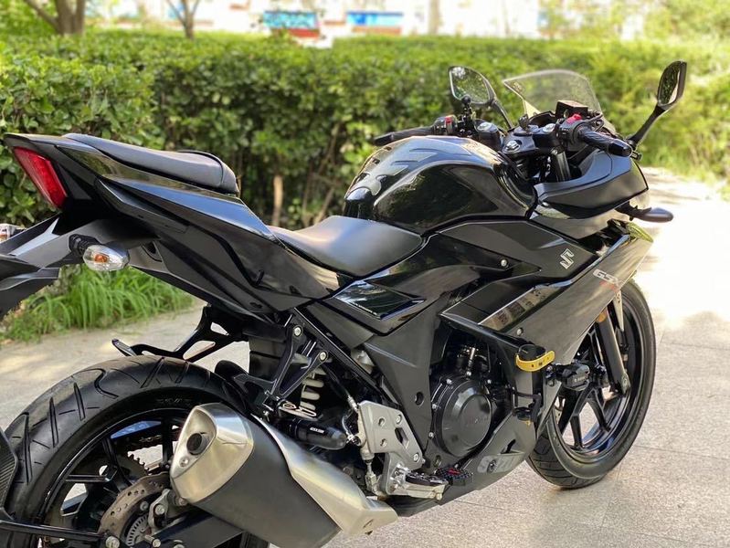 二手豪爵鈴木gsx250r