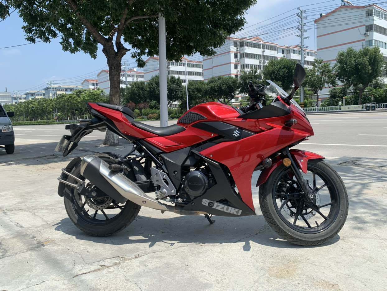 二手摩托车豪爵铃木 gsx250r
