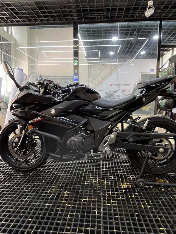 二手豪爵铃木gsx250r