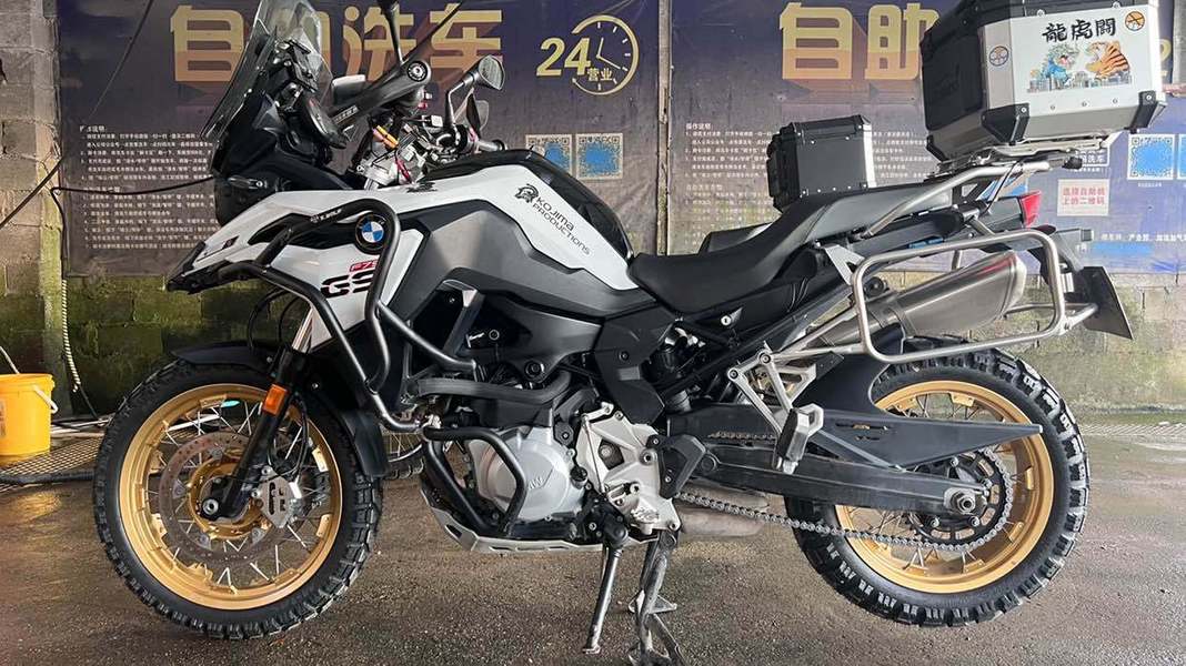 宝马f750gs改装轮毂美图分享