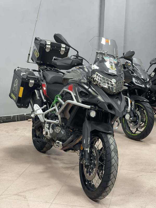 二手贝纳利金鹏 trk502