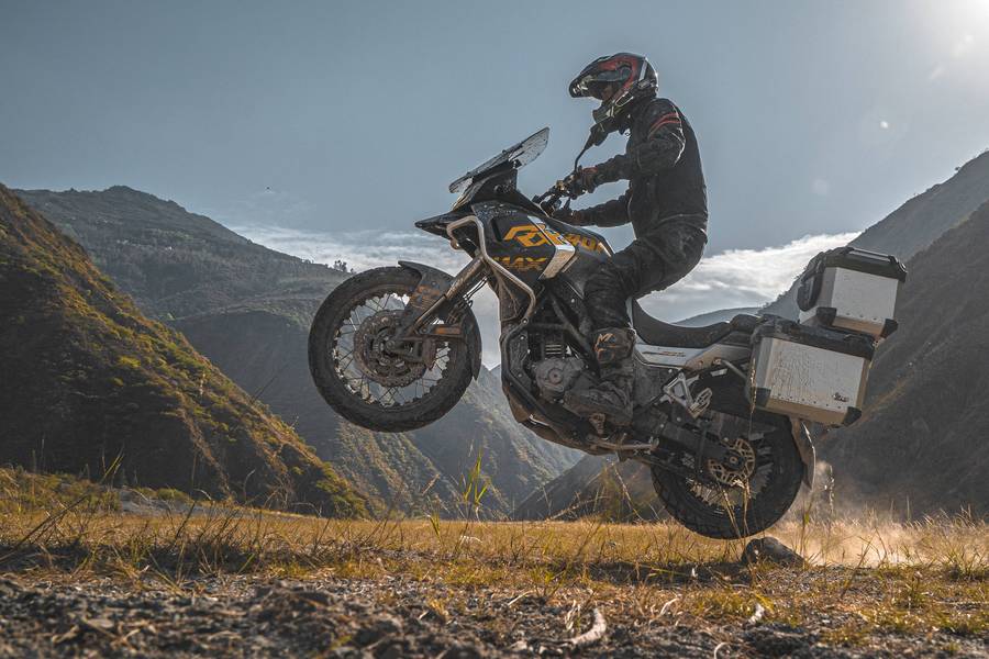 在争议中成长的赛科龙rx401休旅摩托车