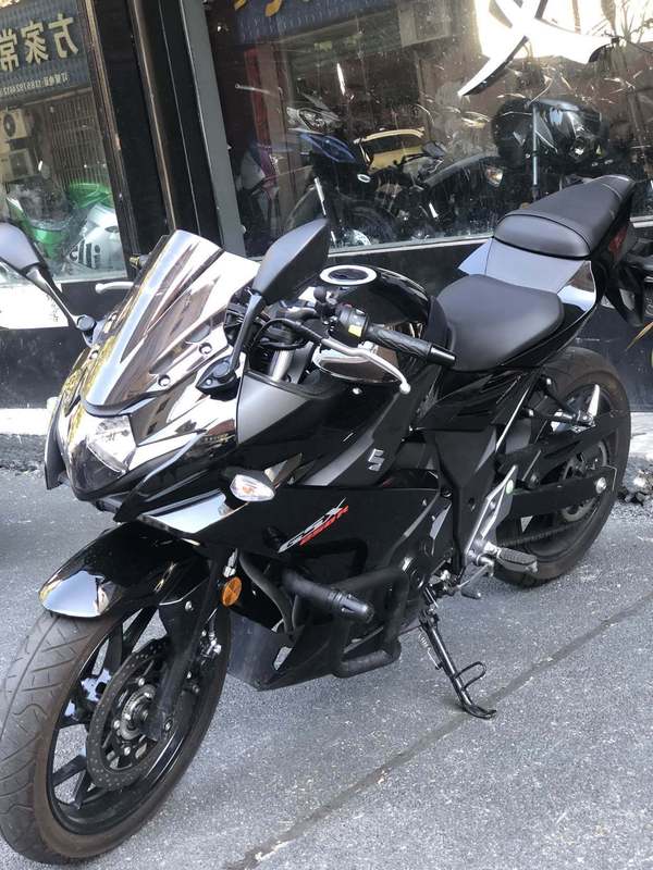 二手豪爵铃木gsx250r