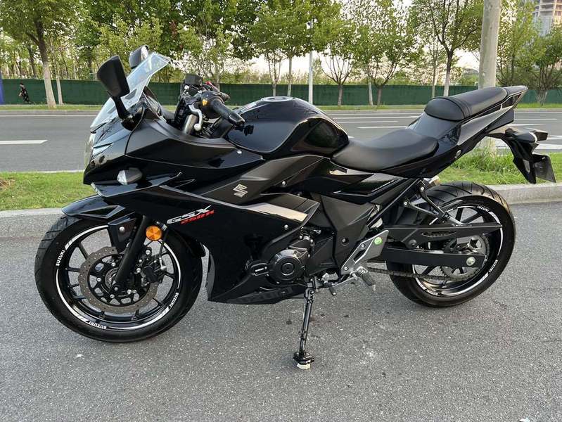 二手豪爵铃木gsx250r