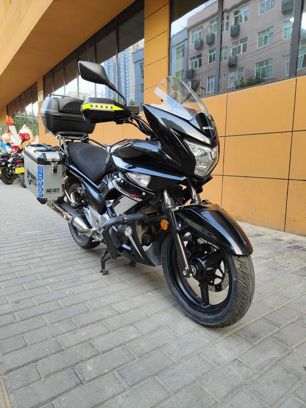 二手豪爵铃木骊驰 gw 250f