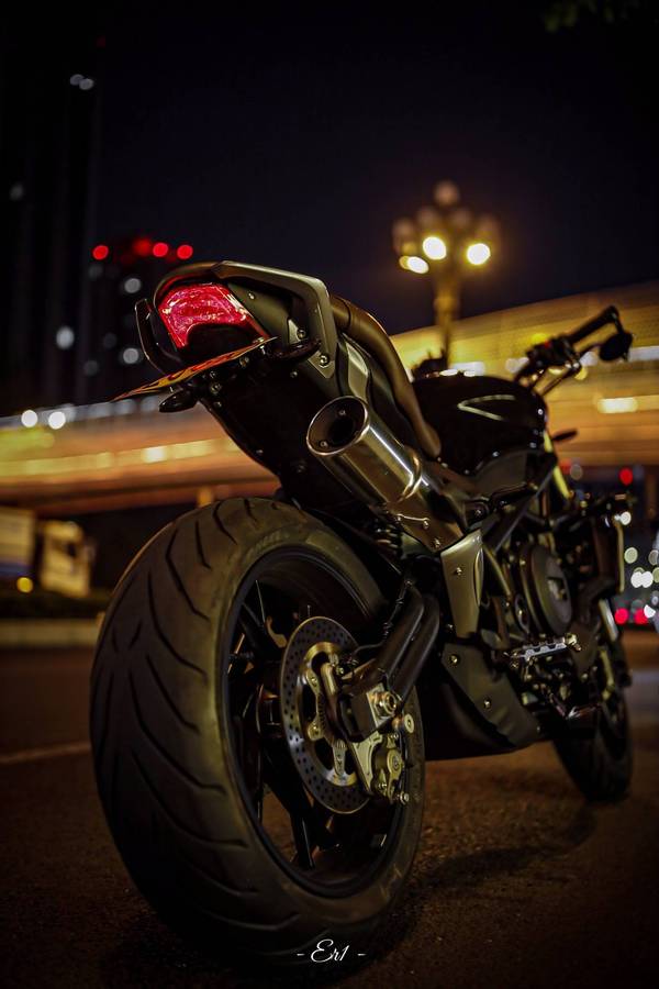 国产"大魔鬼"贝纳利752s改装案例分享