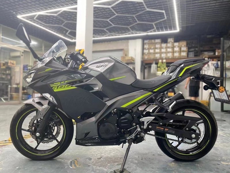 二手川崎ninja 400