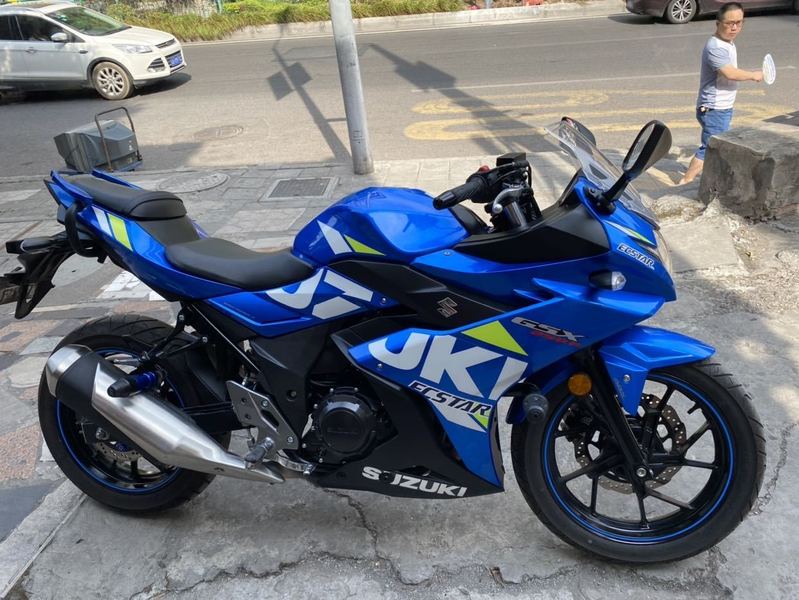 二手豪爵鈴木gsx250r