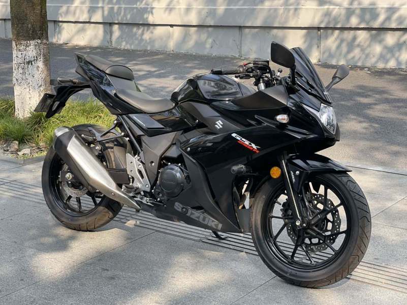 二手豪爵鈴木gsx250r