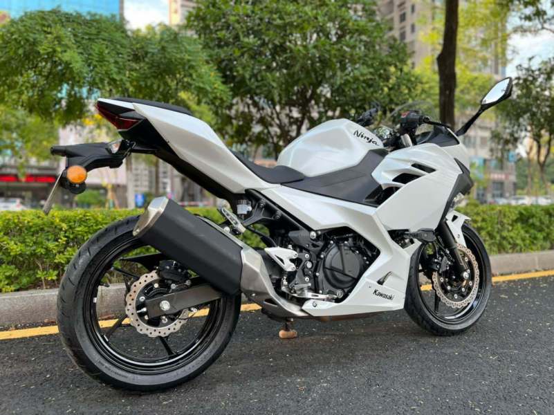 二手川崎ninja 400