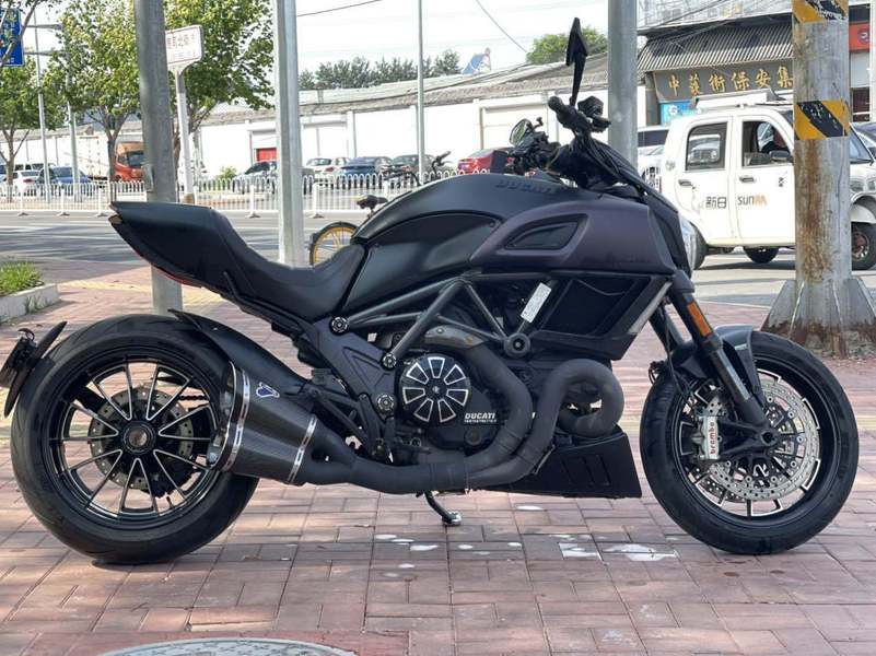 二手杜卡迪xdiavel
