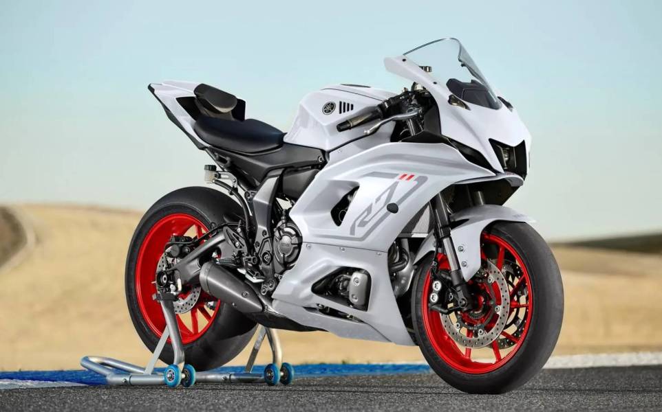 雅馬哈2023款yzf-r7全新灰白配色,水冷雙缸72馬力,摩托範-哈羅摩托