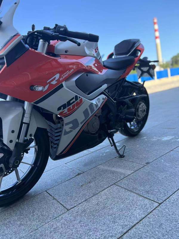 qjmotor赛250二手摩托车_摩托范_哈罗摩托