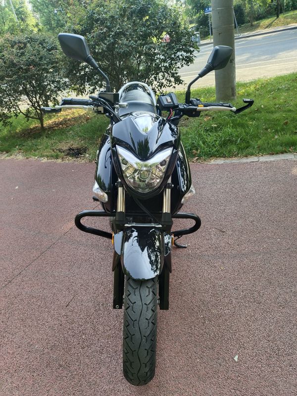 二手豪爵铃木骊驰 gw250