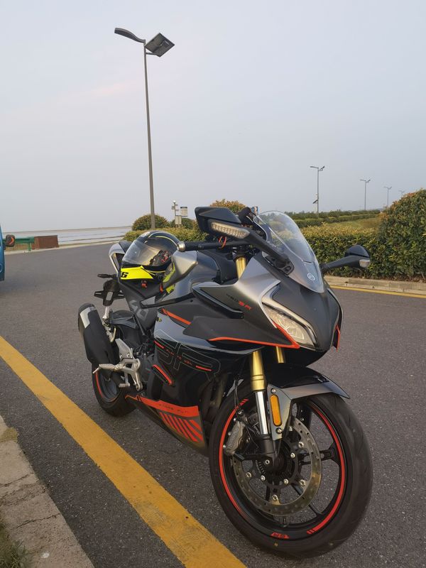 春风450sr二手摩托车_摩托范_哈罗摩托