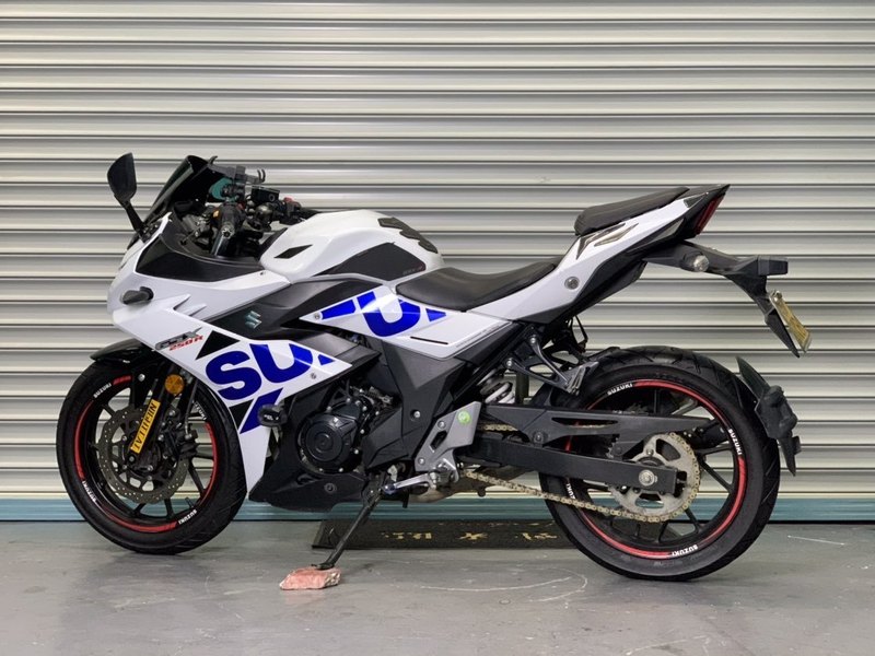 二手豪爵铃木gsx250r