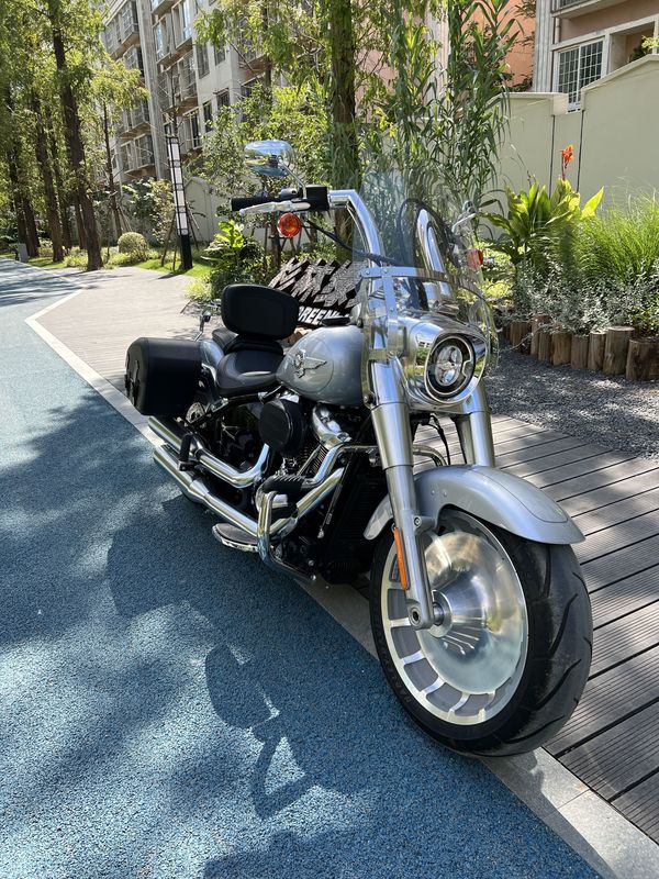 二手哈雷戴维森肥仔 fat boy