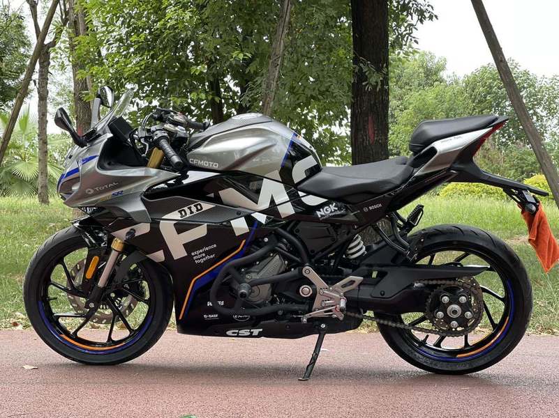 春风250sr二手摩托车_摩托范_哈罗摩托