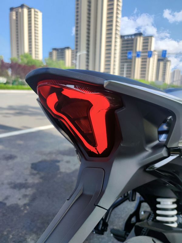 「苟」春风250sr my22单摇臂磨合期体验报告