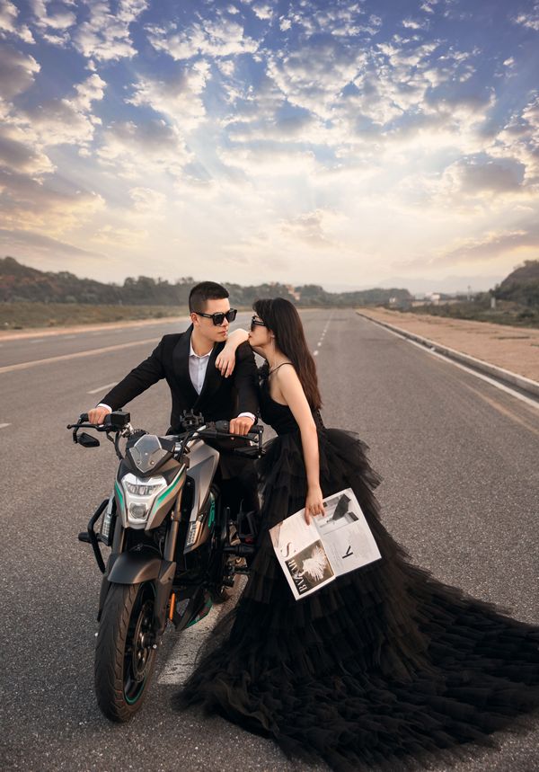 机车婚纱照,有个