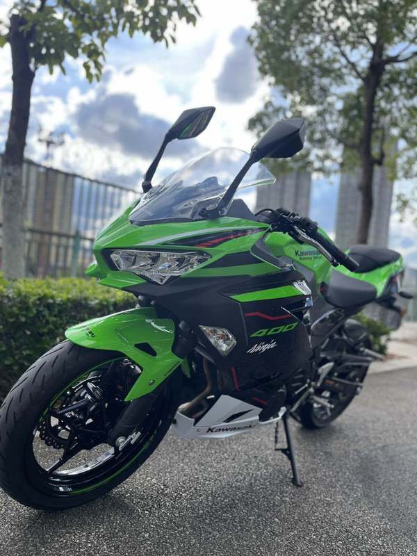 二手川崎ninja 400