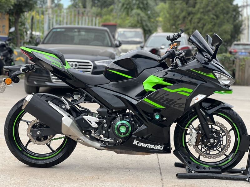 二手川崎ninja 400