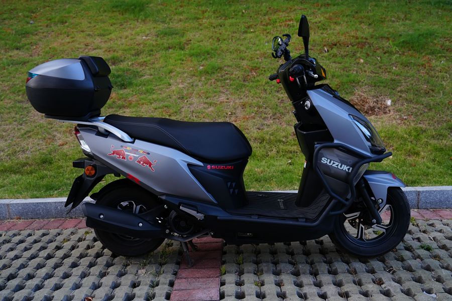 百年款蚕丝灰uy125