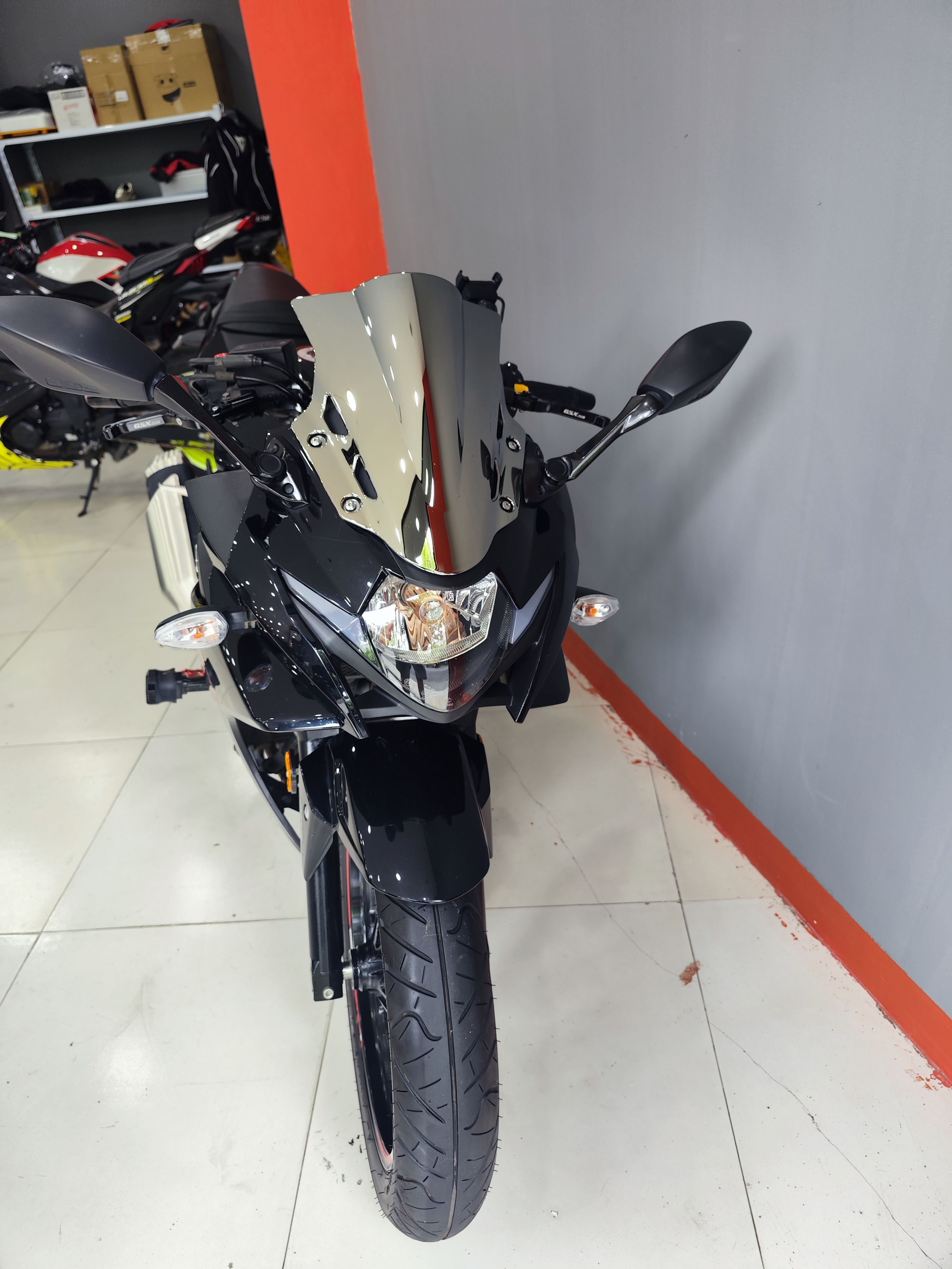 二手摩托车豪爵铃木 gsx250r