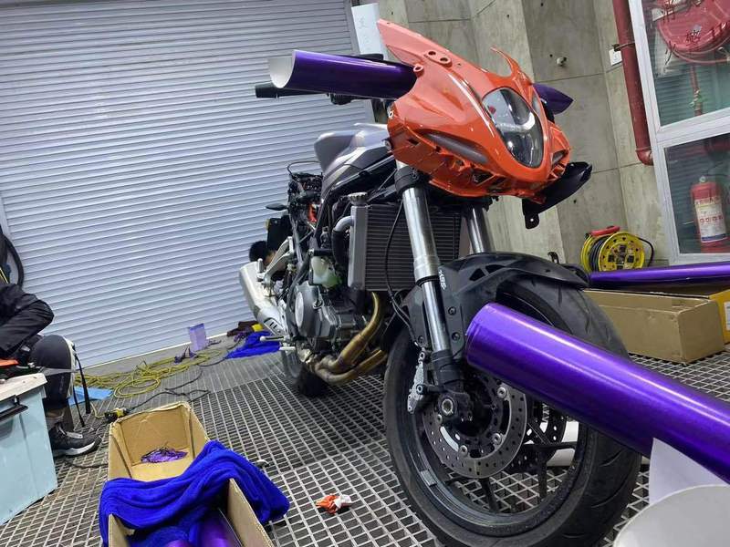 贝纳利飓风302r改色过程