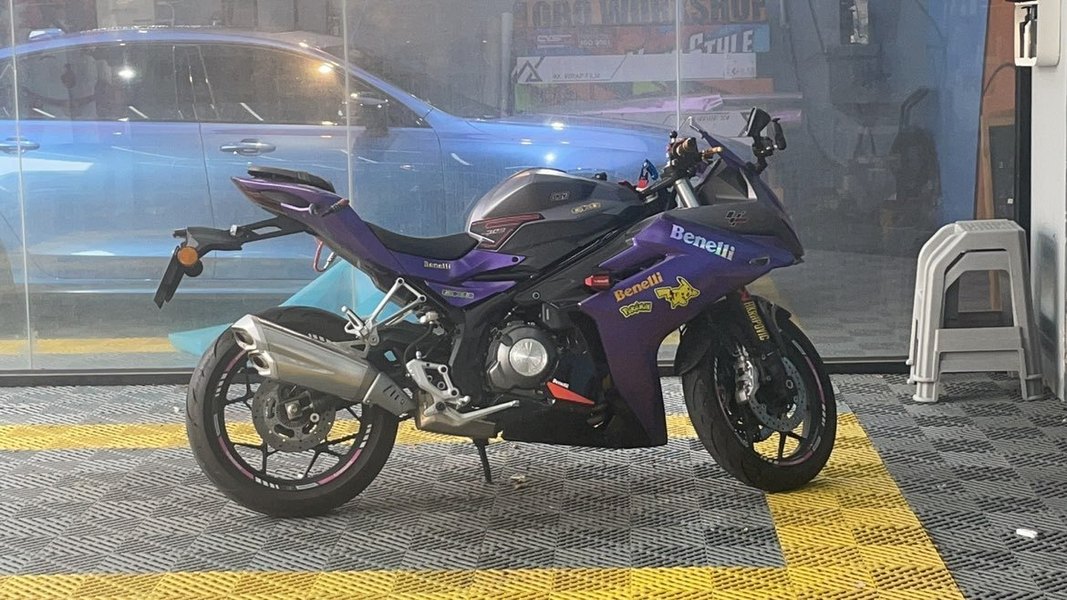 贝纳利飓风302r改色过程