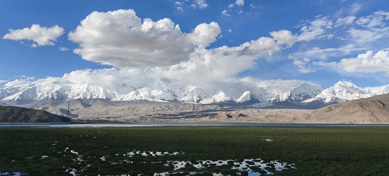 公格爾九別峰