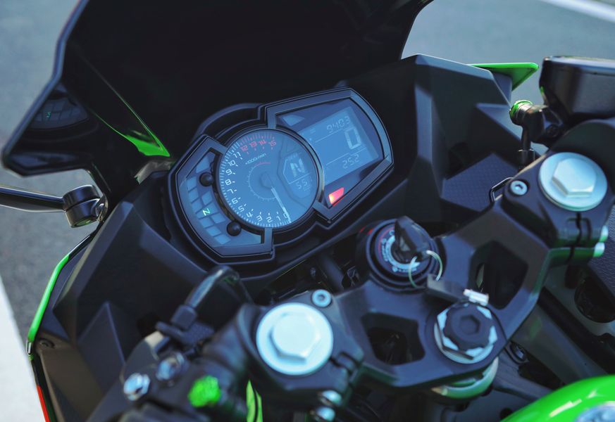 二手川崎ninja 400