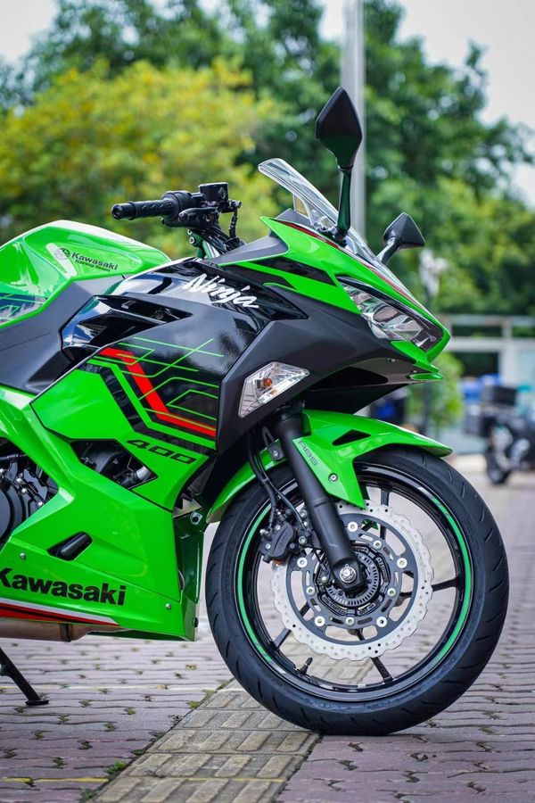 2023款ninja400 川崎绿/krt