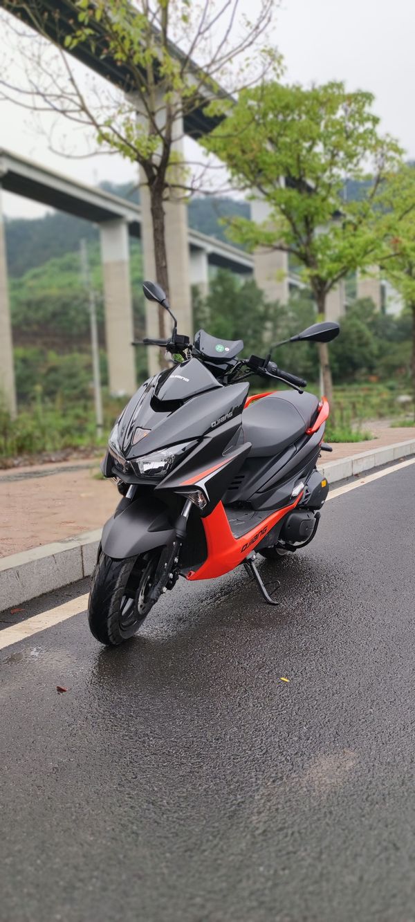 而立之年,第一辆摩托车.