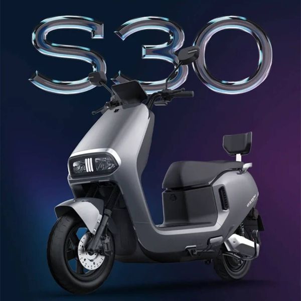 雅迪可谓一家独大,市场份额超过60%,销量高达238.2万辆.