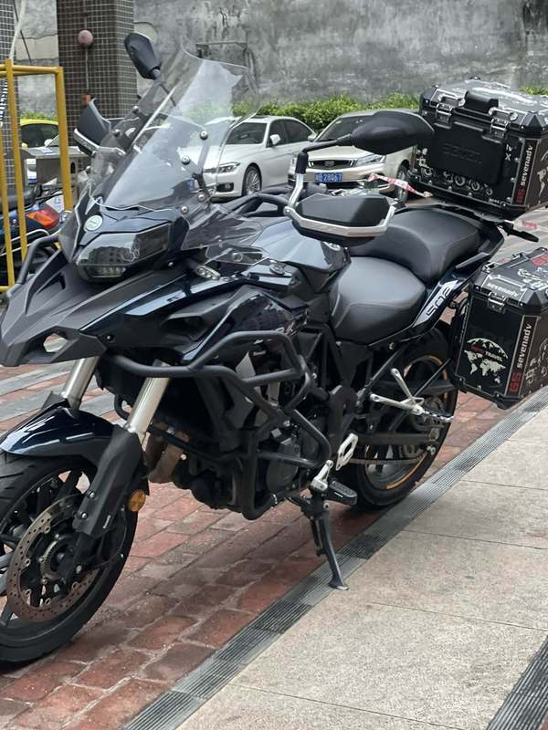 二手贝纳利金鹏 trk502