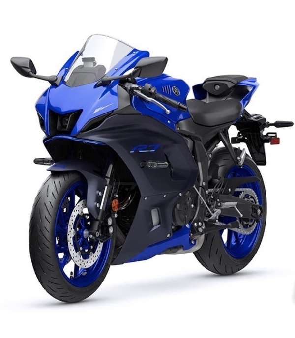 看完后雅马哈的r7和本田的cbr650r同样的价格一个双缸一个四缸你选谁