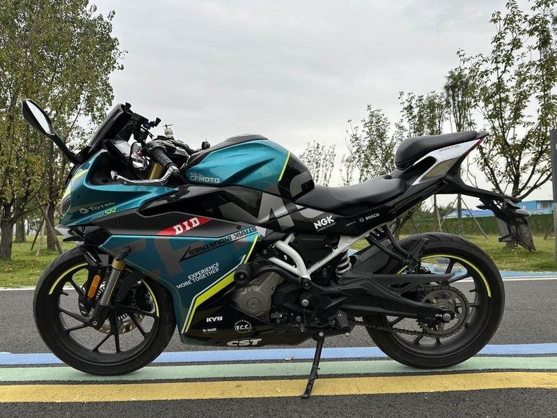 春风250sr二手摩托车_摩托范_哈罗摩托