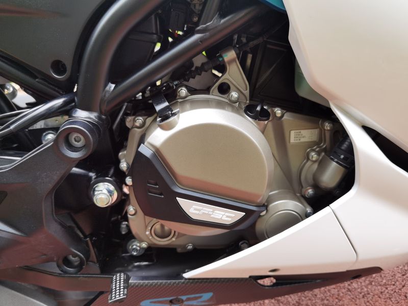 春风250sr二手摩托车 摩托范 哈罗摩托