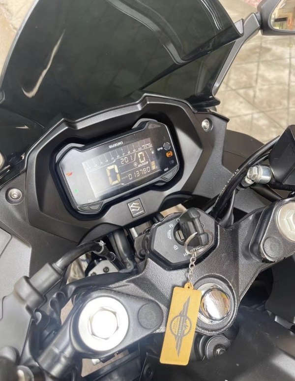 铃木gsx250骑出去真的丢脸吗 大家都开什么车