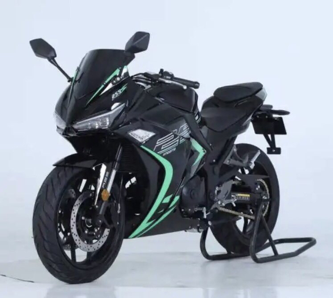 外观设计 诺玛魅影外观设计要说它有本田的影子,应该没有人会反对吧